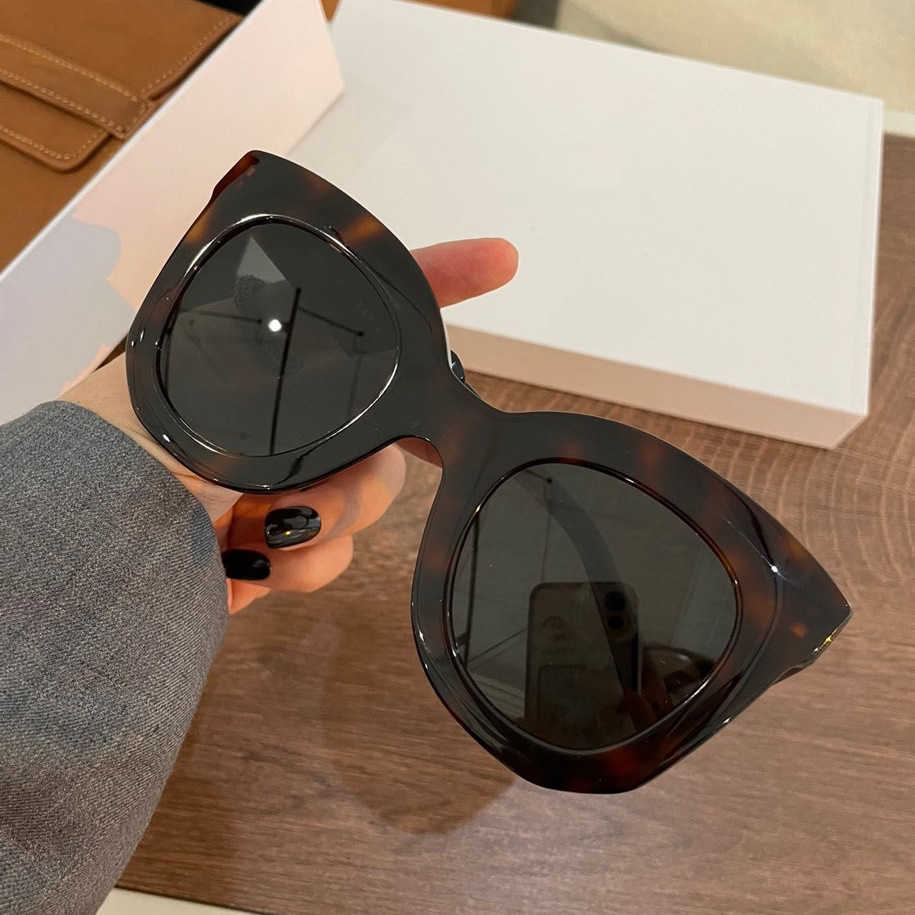 

Frames 22 New Triumphal Arch CL4005IN large frame net red sunglasses for women