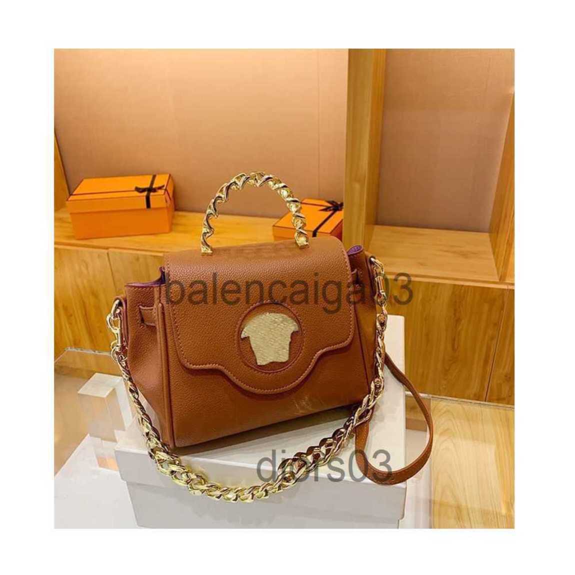 

Designer Versage Bag Tote Shoulder Handbag Messenger Bag Luxurious Fashion Men Woman New Chain Large Capacity Even Makeup Crossbody Bag, Black