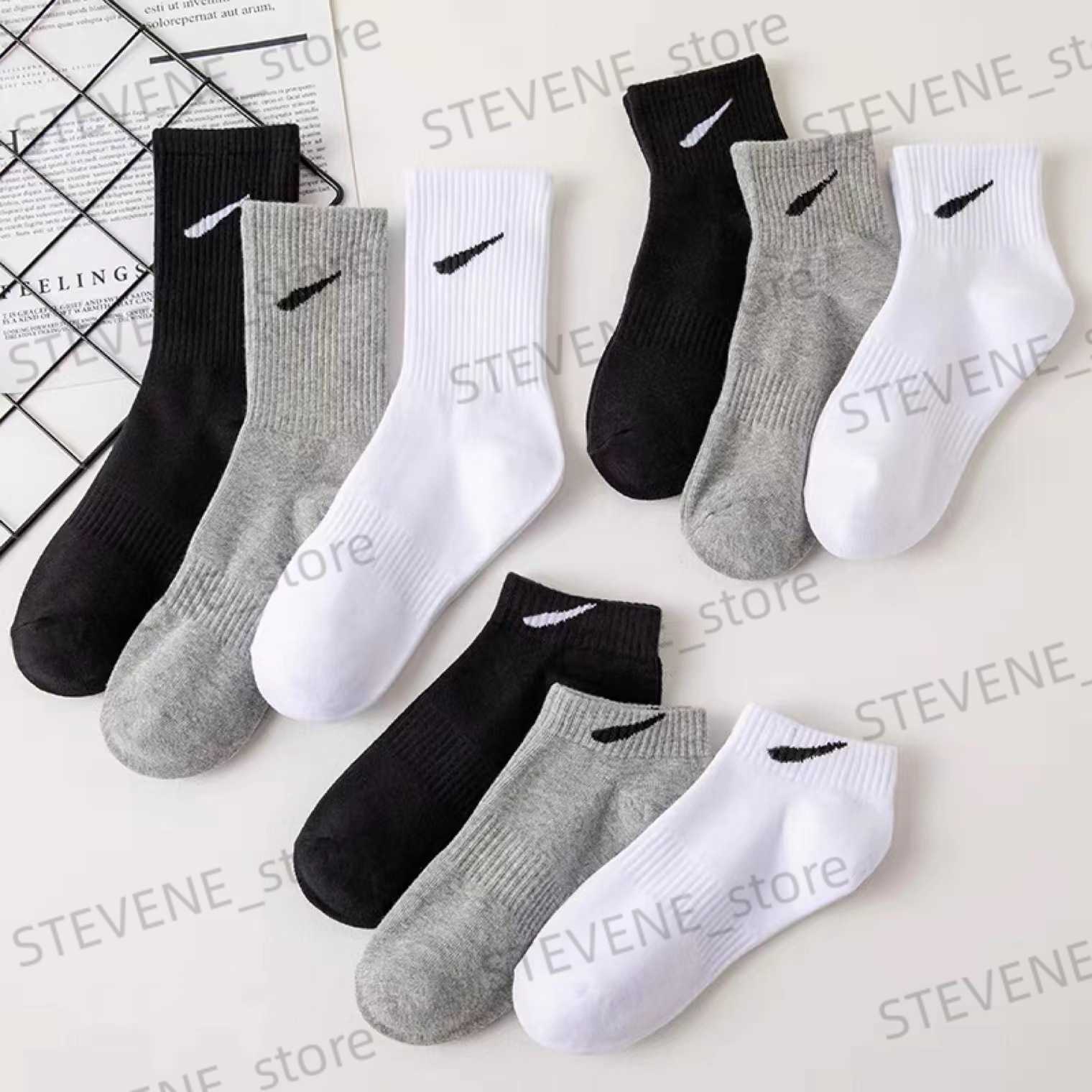 

Men's Socks Classic black and white long medium and short cotton socks Men's and women's hook socks Solid color men's and women's shark pants Versatile T230327