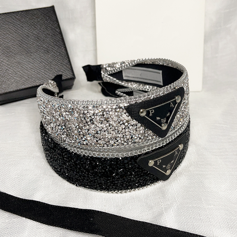 

Korean Style Hair Clips Fashion Diamond Hair Band Designer Simple Versatile Headwear Daily Life Face Wash Accessories Family Couple Gifts Barrettes