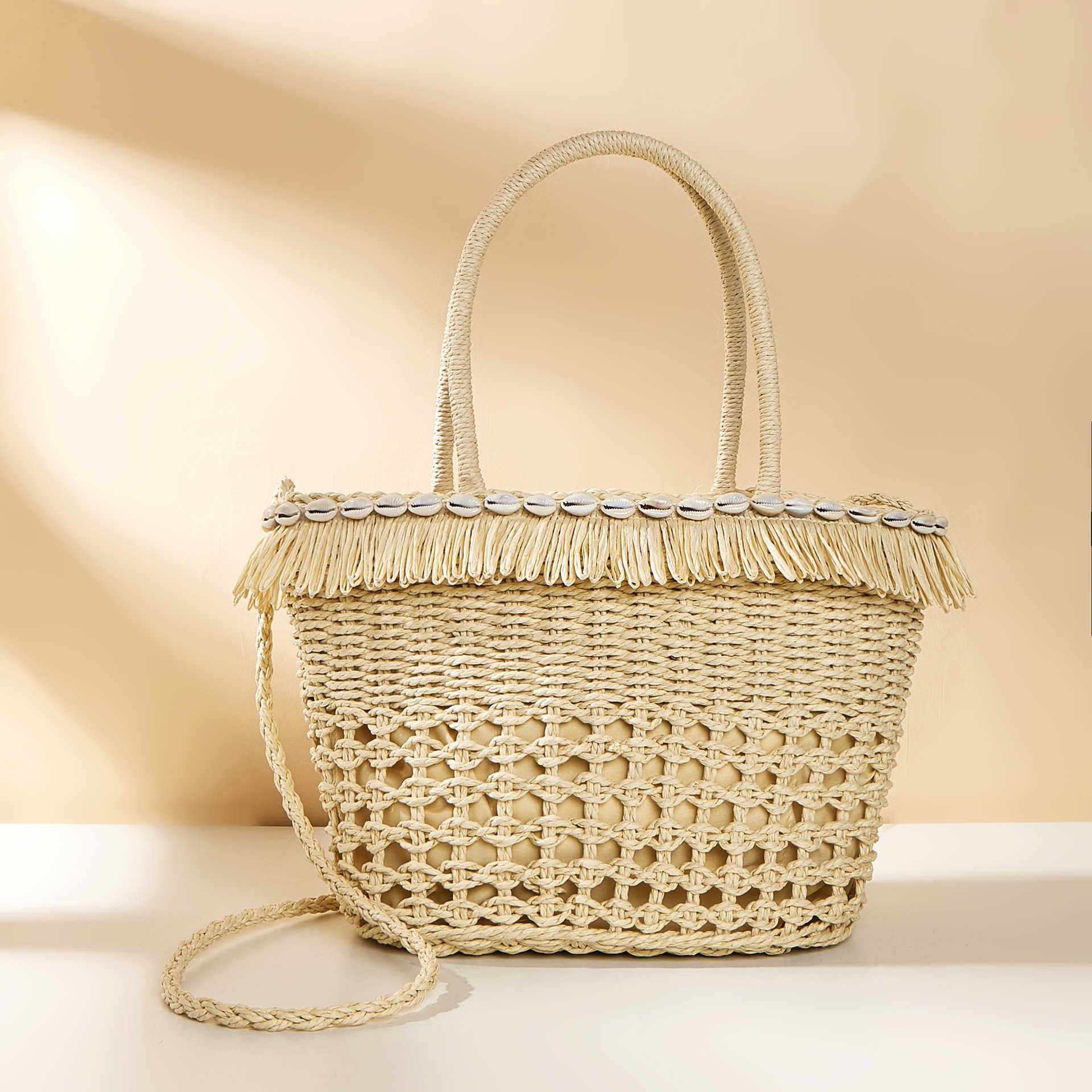Beach Bags New Style Seashell Bag Tassel Hand Beach Woven Women s Straw Paper Rope 230327