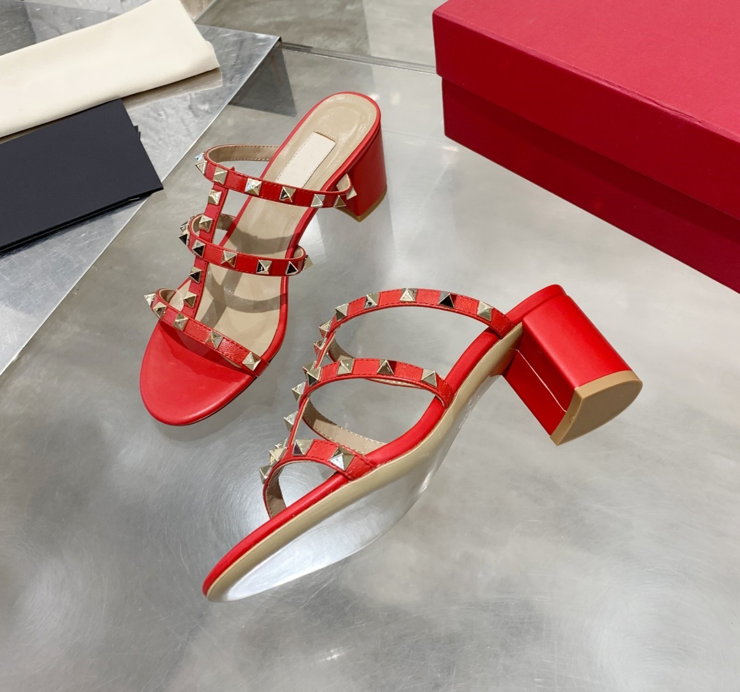 

Designer women sandals rivet Slippers dress shoes rock stud high heels luxury leather black pointed peep-toes lady sexy fashion party wedding platform slide with box