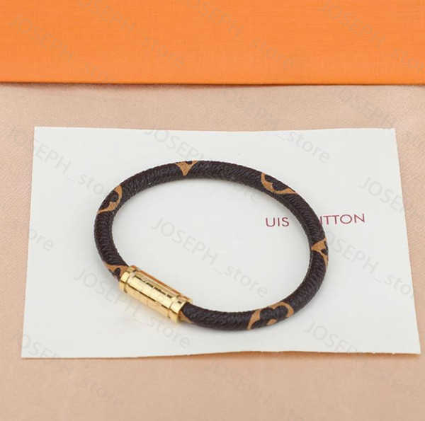 

Chain Europe America Style Link Charm Bracelets Brand Men Women Presbyopic Leather Magnetic Buckle Hand Rope Plaid L Design Engraved V Letter Metal PU Bracelet Bang 7