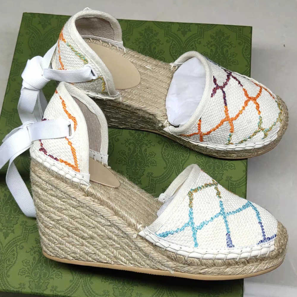 

Women Wedge Platform sandals Espadrille Matelasse Leather Fashion grosgrain Cord Platform Sandal Calfskin Canvas fisherman shoes With Box NO037, 11