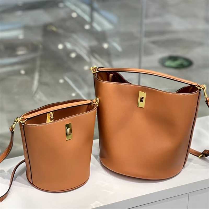 

New triumphal arch Becket Bag Leather Shoulder Fashion messenger bag large capacity portable bucket, Caramel