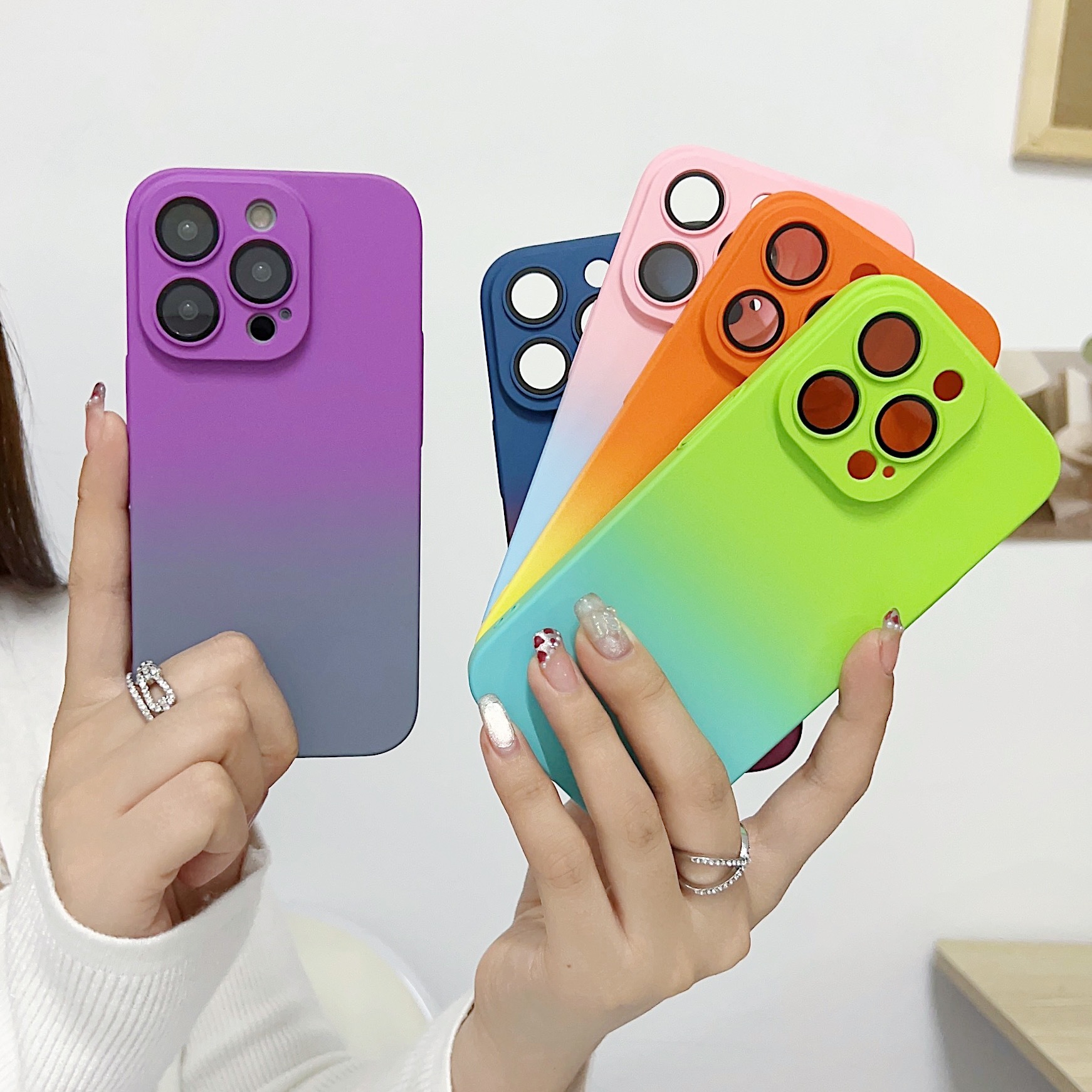 

Suitable for iphone 14promax skin-sensitive gradients phone case iphone 13 comes with lens film all-inclusive anti-fall hard cover