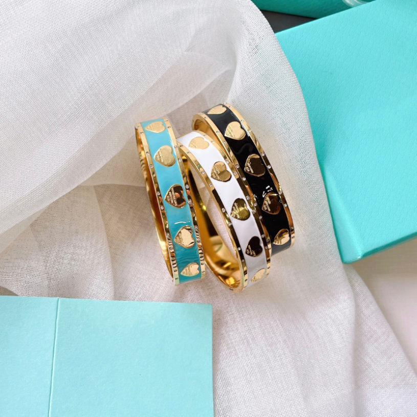 

3 Color Wide Heart Bangle Bracelets Women Love 2023 Women Men Bangle Luxury Designer Jewelry Black Plated Stainless steel Lovers Gift Bangles Mens Bracelet