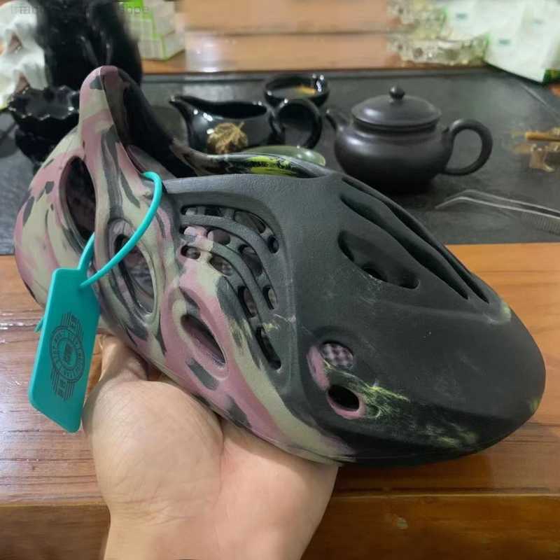 

Designer Slippers Shoes Men Woman slider Vermillion Mineral Blue Onyx Pure Sandals Slide Slipper Foam Ochre RUNR Bone Resin Clog Desert Ararat runr slides shoe, #02 mx cream clay