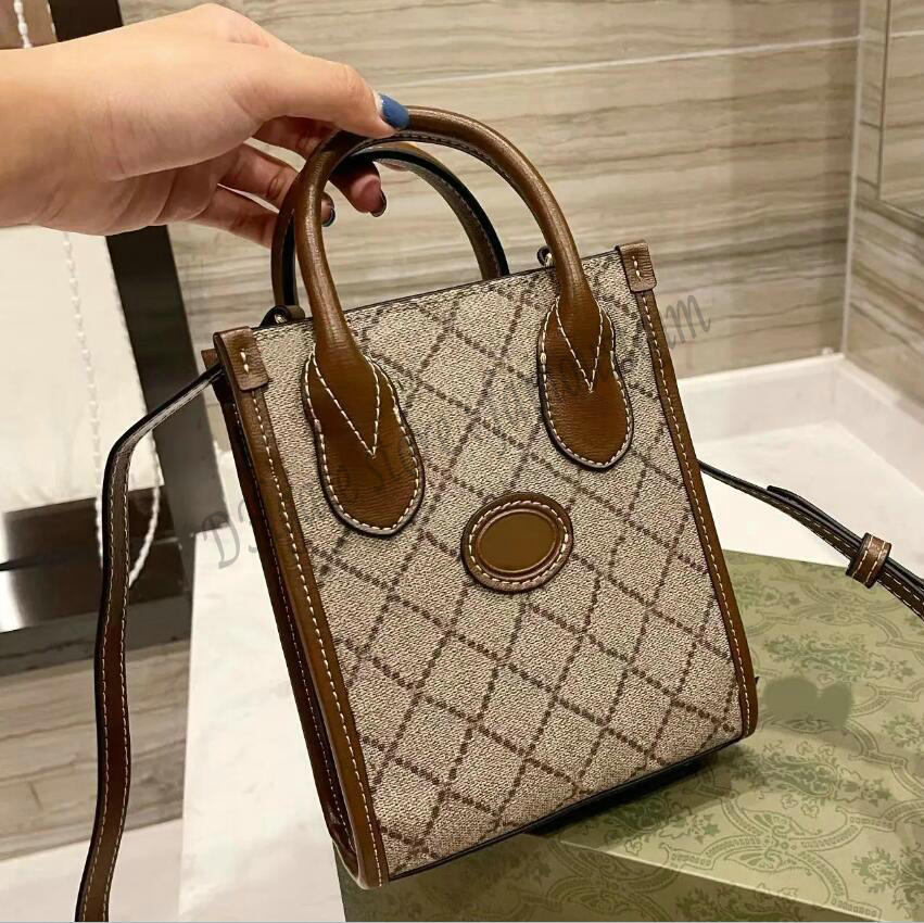 

Luxurys Designer Classical Triangle label tote Crossbody bag Womens Shoulder bag Banquet Shopping Wedding Leisure Business Package latest model 01, 02