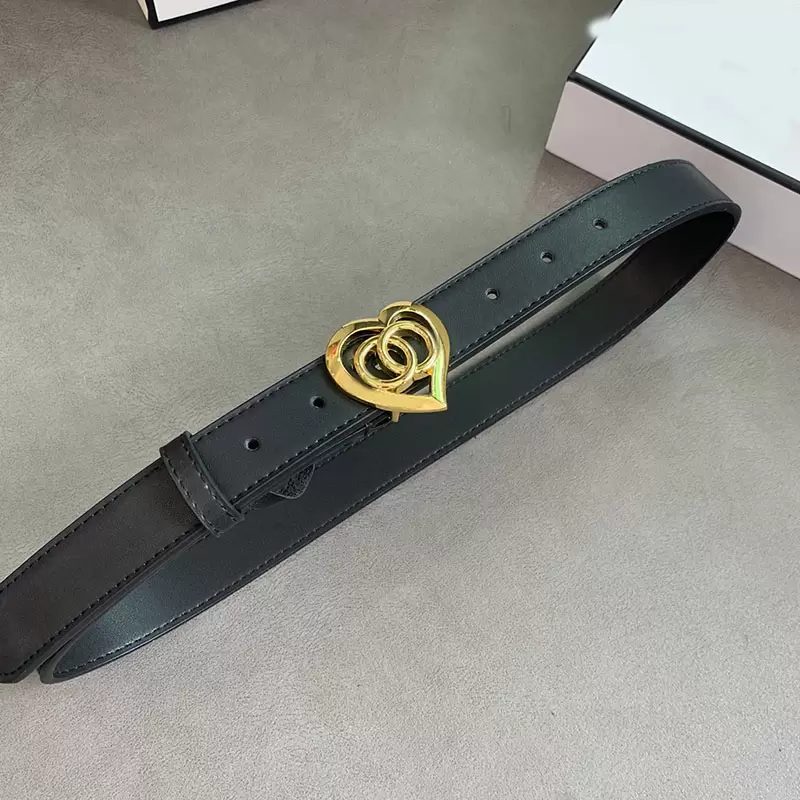 

Designer Genuine Leather Belts For Women Mens Cowskin Belt Luxurys Woman Gold Love Heart Buckle Belt Fashion Waistband Cintura Ceinture 2303284D, Width:2.8cm
