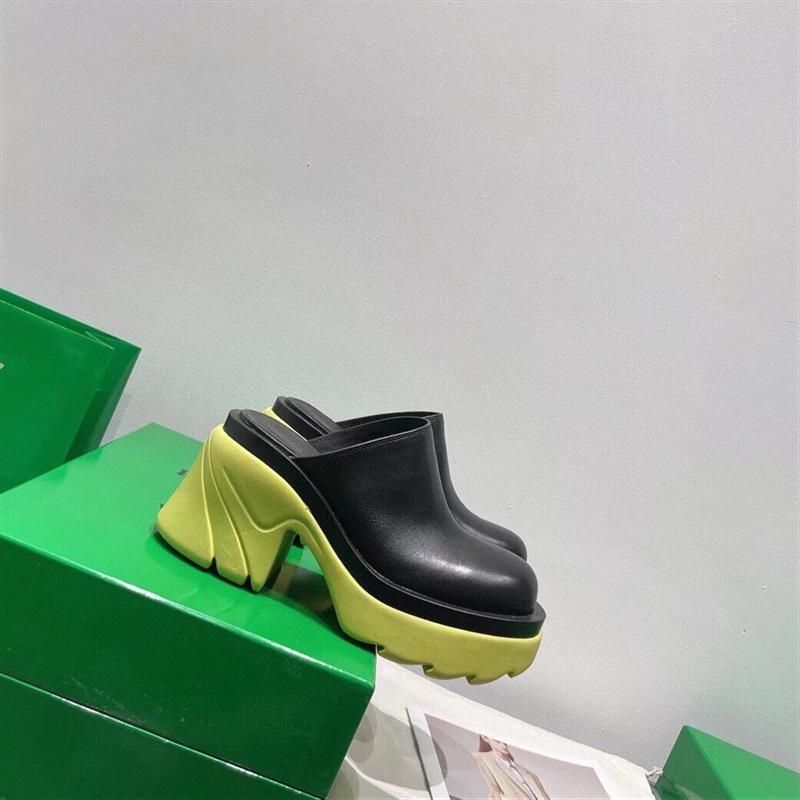 

2023 designer sandals slides Designers Heels sandal Chunky Non-slip wear-resistant heel half drag shoe loafers colorful soles Round head high quality Woman shoes