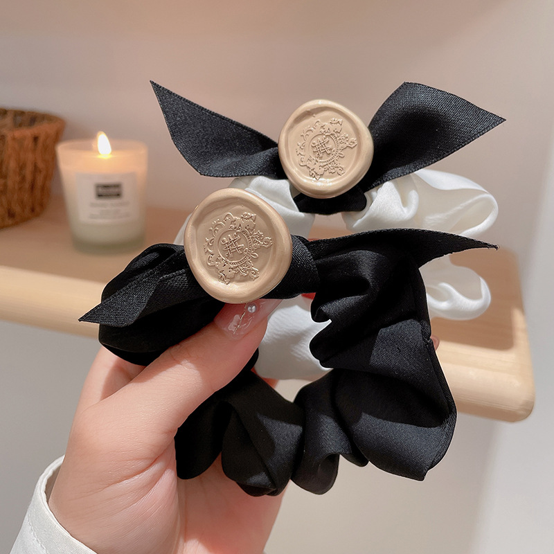 

Vintage French Large Intestine Hair Loop High Quality Headrope Women's Mesh Red Leather Ribbons Women's Tied Head Satin Hair Rope Korean Hair Ornament