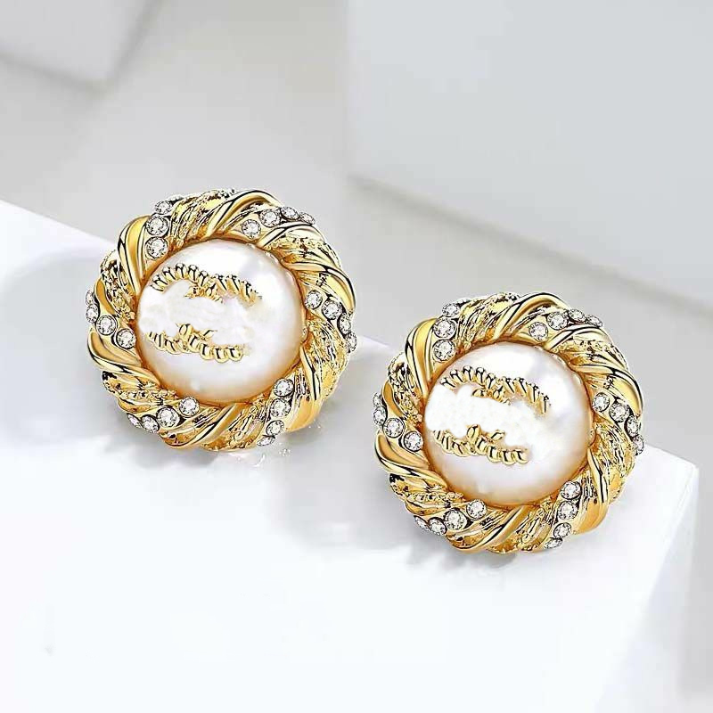 

Fashion Luxury Style Letter Designer Stud Earrings Brand Letter Large Pearl Earring For Women Jewelry Accessory High Quality Wedding Gifts