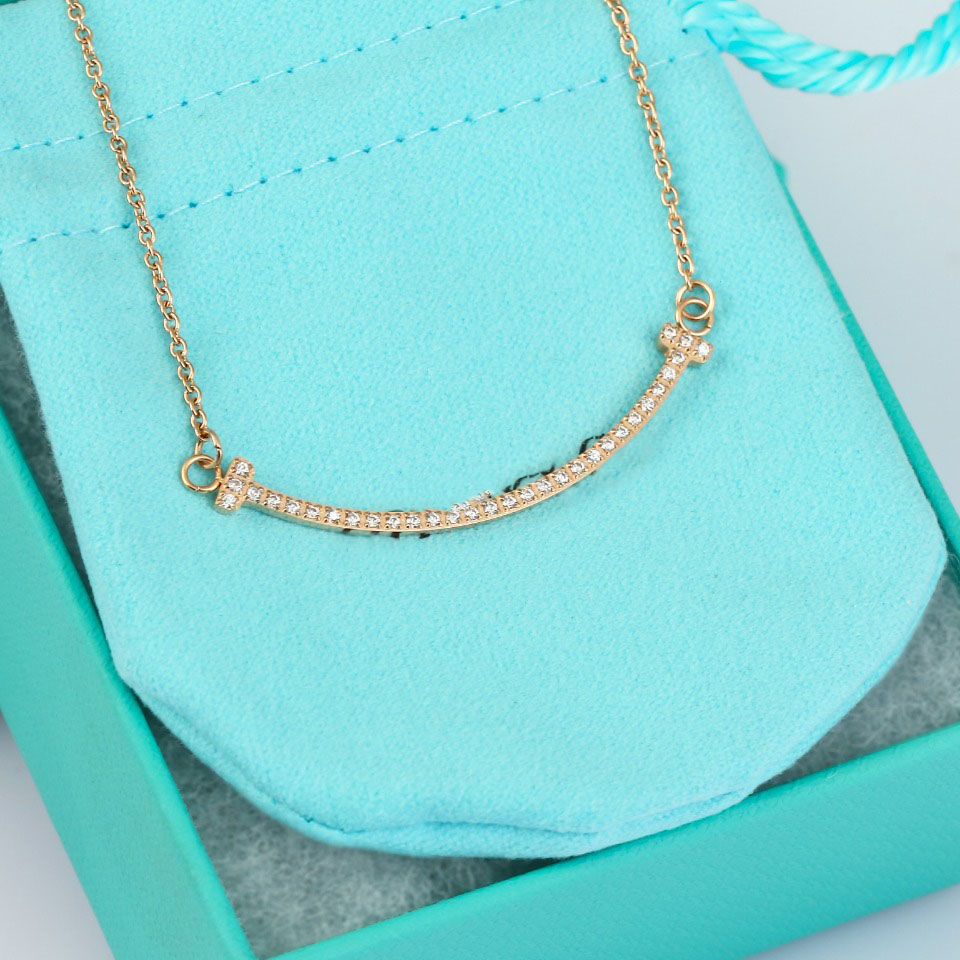 

3color Luxury Designer Pendant Necklaces Silver Stainless Steel Gold Plated Crystal Rhinestone Necklace Women Accessories