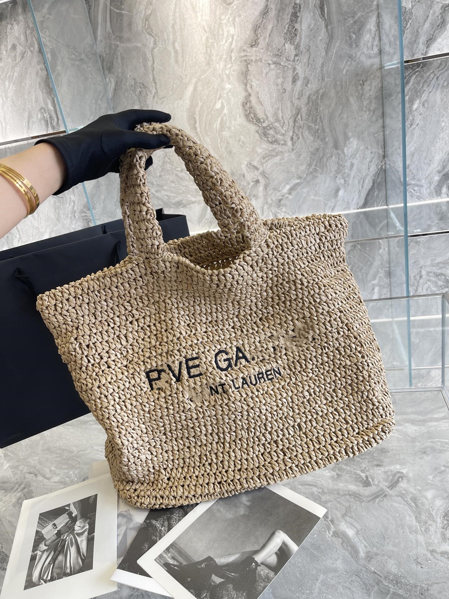 

Lafite grass woven beach bag leisure bag 2023 Luxury Pure Hand Woven bags Straw Shopping Vacation summer indicating unswerving love, Yellow