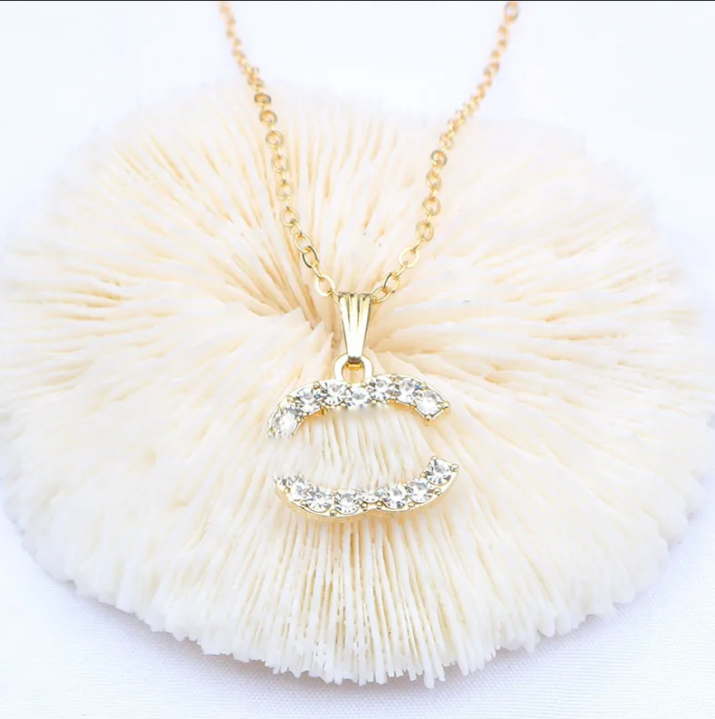 

18K Gold Plated Luxury Necklace Designer Brand Double Letter Pendant Necklaces Chain Crysatl Rhinestone Sweater for Women Wedding Jewerlry Accessories