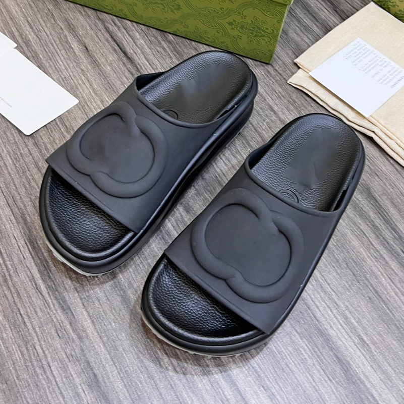 

Platform Slide Designer sandal With Interlocking Beach Slippers Rubber Slides Cream Summer Vintage macaron color Sandals With Box big size, Silver