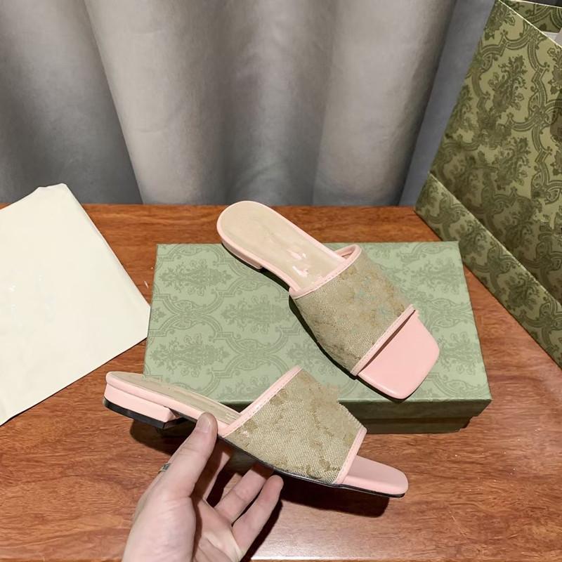 

designer slides Woman designers slipper girl Flat heel letter Square head Non-slip Wearable Comfortable fashion slide sandal high quality