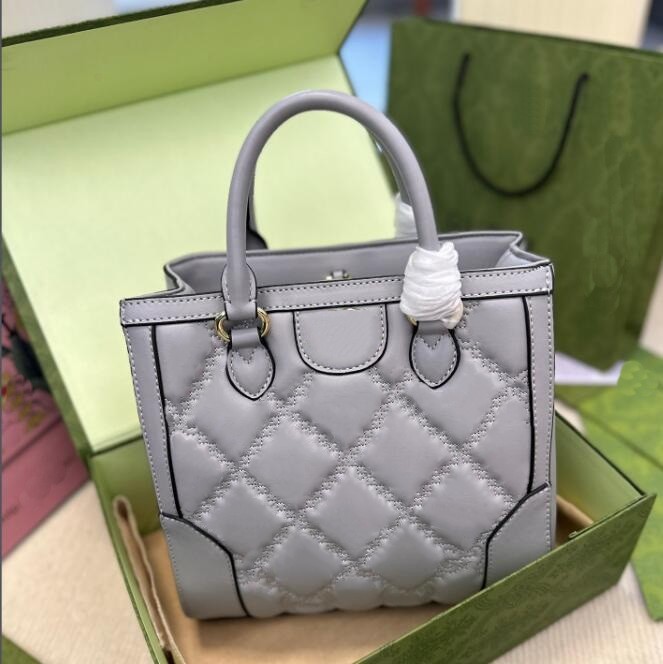 

Women's tote bags Matelasse Shoulder Strap Crossbody Bag bags Luxurys classic fashion strap Genuine Leather Crossbody tote lady wallet handbags bag