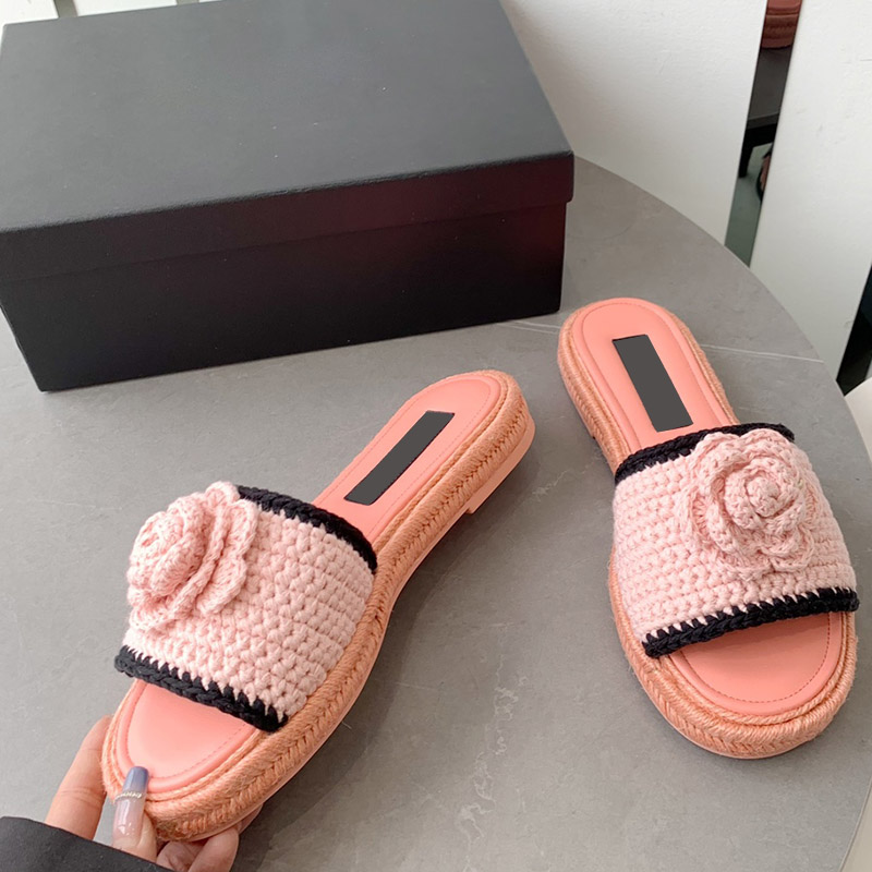 

Designer Womens Flat Heels Slippers Cashmere Thread Handmade Crochet Sandals With Flowers Slide Ladis Slip On Mule Flip Flops Classic Fuchsia khaki Casual Shoe