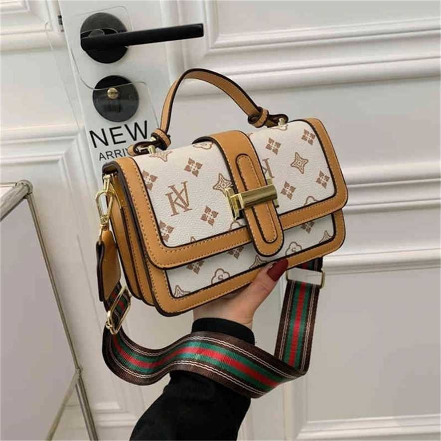 

2023 Designer bag super low old flower fashion contrast color single shoulder portable small square bag, Brown7