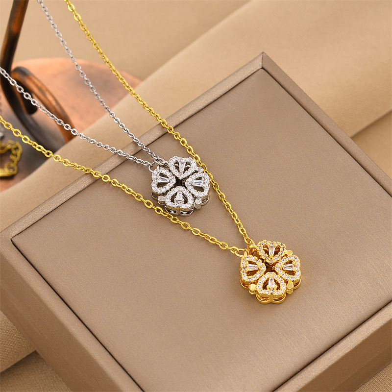 

Designer new double wear heart necklace women's opening and closing zircon four-leaf clover fashion heart folding creative clavicle chain