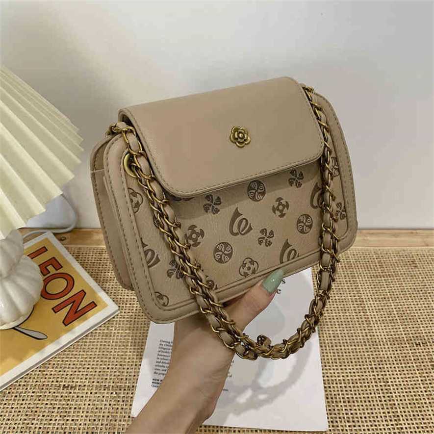 

2023 Designer bag Luggage Bag Female Embossed Chain Bag Single Shoulder Popular Color Changing Small Square bags, Khaki9