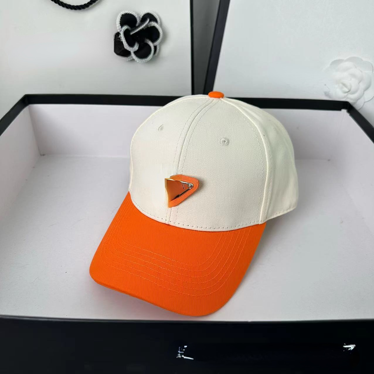 

Luxury Ball Caps Designer Triangle Letters Print Fashion Streetwear Hat for Men Women, Blue