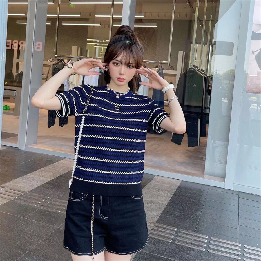 

2023 Summer Women' T Shirt New Brand Knitwear Fashion Leisure Commuter Versatile High Quality Short Sleeve Knitwear