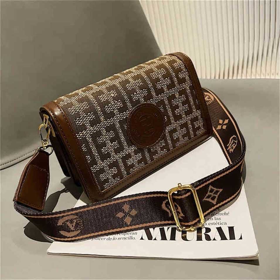 

2023 Designer bag handbag Minority light bag versatile atmosphere wide shoulder belt Single Shoulder small square, Black8