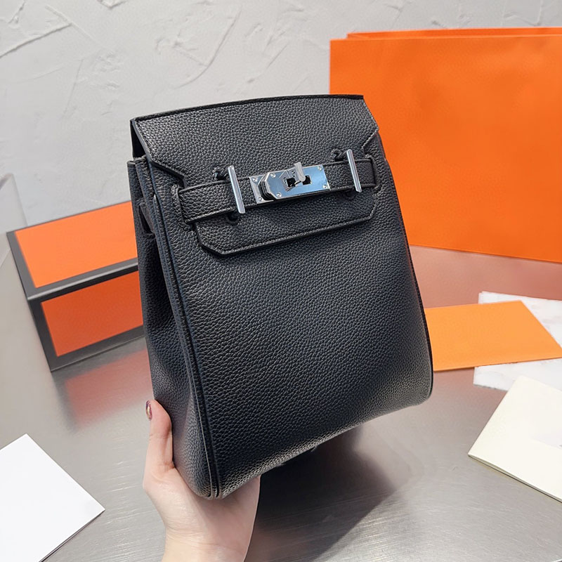 

Designer Shoulder Bag Men The Tote Bagbag Luxury Cross Body Leather Sling Saddle Strap Purse For Women Bags, Black-leather-20*17cm