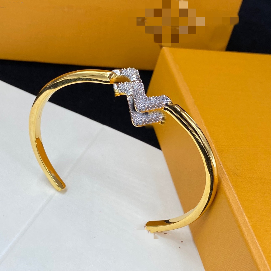 Wholesale Fashion Bracelets Women Bangle Designer Jewelry Faux Leather 18K Gold Plated Stainless steel Bracelet Womens Wedding Gifts11Clover-55-image-855126174