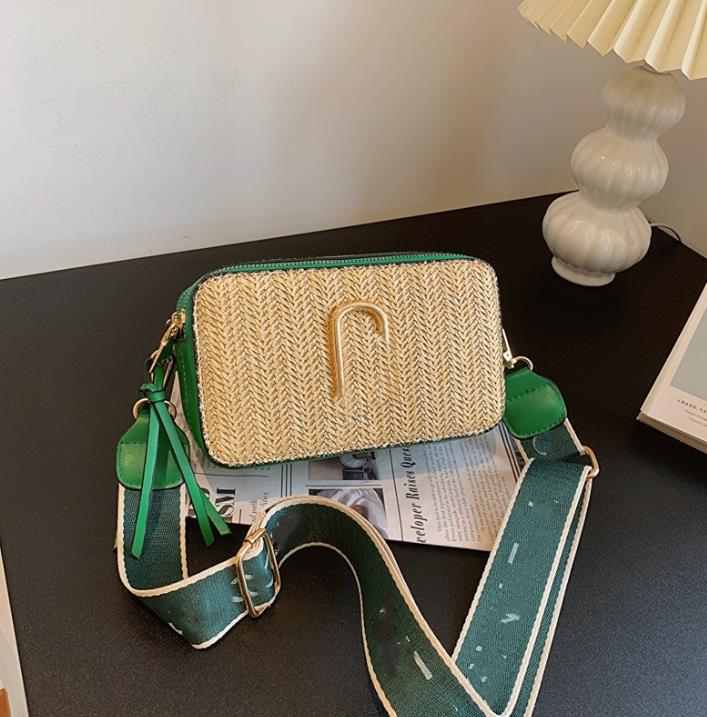 

New Straw Camera Bag Woven Double Zipper European and American Fashion Crossbody Small Square Bags for Women Spring and Summer, Black