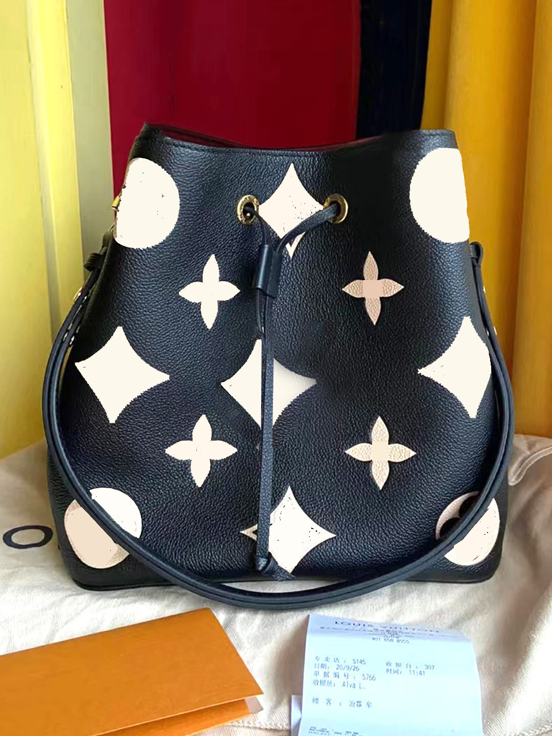 

2023 Designer Bags new NeoNoe Bucket Handbags flower Purses Women Tote Letter Leather Shoulder crossbody bag, Pink