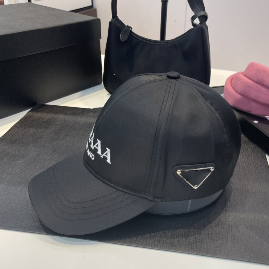 

cap designers hat Baseball caps Side triangle luxury casquette Women and Men sunshade Cap Trend Simple classic letter Caps Fashion Ball Caps Outdoor Travel gift, White