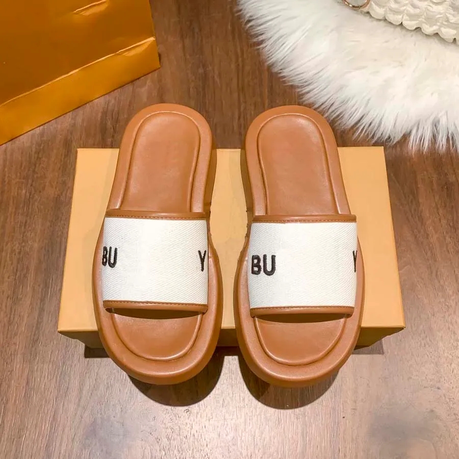 

2023 Designer Slippers vintage letters print BUR Embroidered sandal Women logo espadrilles pillow soft pool slides Platform Flat mule thick Rubber soles Flip Flops, Bury3291