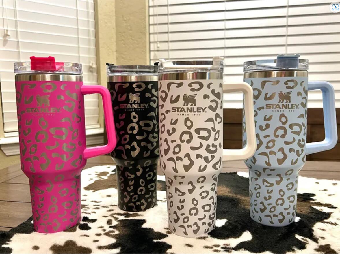 

1Pc With LOGO STOCK hot pink stanley quencher 40oz tumbler Leopard Print stainless steel handle lid straw big capacity beer mug water bottle cup GG060469 ready to ship, Multi-color