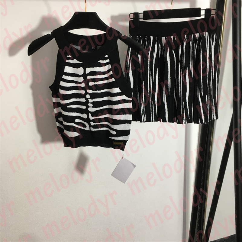 

Crop Top Skirt Sets Zebra Print Pleated Dress Fashion Designer Halter Knitted Vest Sexy A Line Skirt, Black
