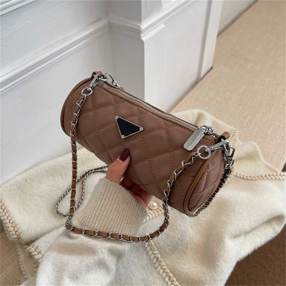 

2023 Designer bag Handbag trendy Foreign style women's autumn and cylinder simple rhombic lattice embroidery thread Single Messenger chain, Khaki6