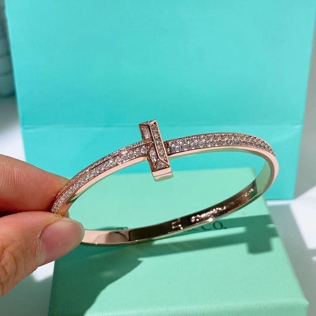 

tiffany Luxurys Designers bracelet Women Charm bracelet Trend fashion versatile jewelry good nice