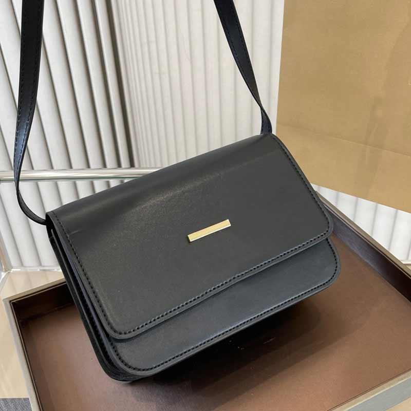 

Flap Crossbody Bag Women Handbags Purse Genuine Leather Fashion Letters Gold Hardware Plain Shoulder Messenger Bags Inside Zip Pocket