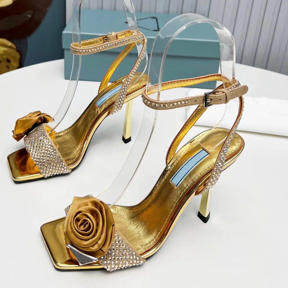 

Elegant Sandals Designer High Heels Women Flower Rhinestone Decorative Square Head Open Toe Dress Shoe Patent Leather Fashion Summer Party Wedding Shoes 9.5CM, Black