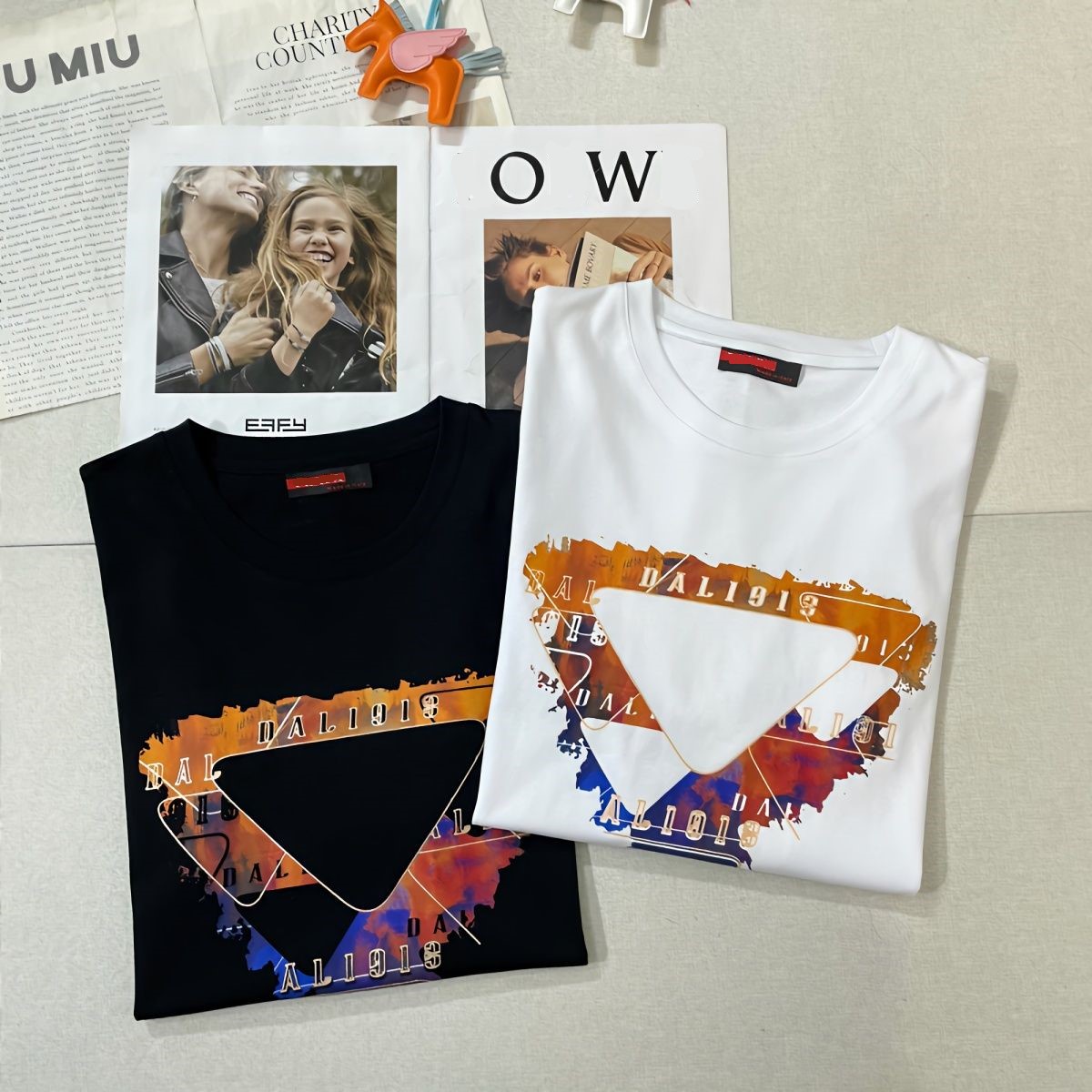 

Luxury Tees Flame Inverted Triangle Letter Printing Mens Short T-shirt Fashion Round Neck Half Sleeve Printing Chaopai Men, Black