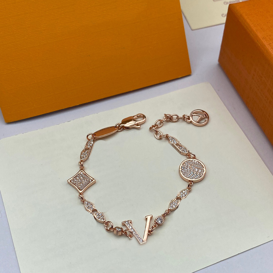 23Fashion Style Bracelets Women Bangle Wristband Cuff Chain Designer Letter Jewelry Crystal 18K Gold Plated Stainless steel Wedding Lovers Gift B-image-855910544