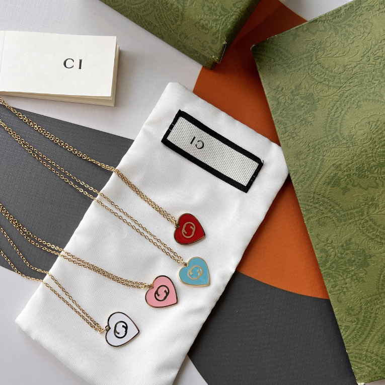 

Brand Jewelry Heart Pendant Necklaces Design for Womens Gold Blue Necklace Fashion Logo Necklace Spring Jewelry Gift Long Chain Women's Love Chain With Box