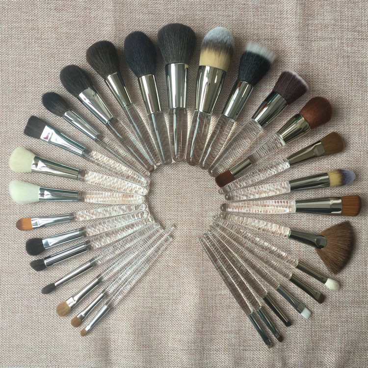 

Trish McEvoyh Series Makeup Brushes Loose Powder Blush Foundation Eyeshadow Contour Brush Concealer Brush Smudge Makeup Tools ePacket