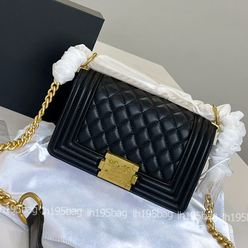 

Channel 19 Handbag Flap Bag Lambskin Gold-Tone Ruthenium-Finish Metal Thick Chain Gabrielle Classic Quilted, Grey