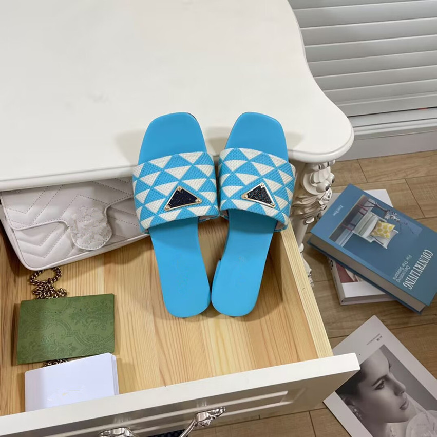 

Designer Slippers 2023 Fashion Womens Flat Bottom Sandal Summer Leisure Sandbeach Slipper Embroidery Triangle flat Sandal Luxury Brand Women Flip-Flops, Bright blue