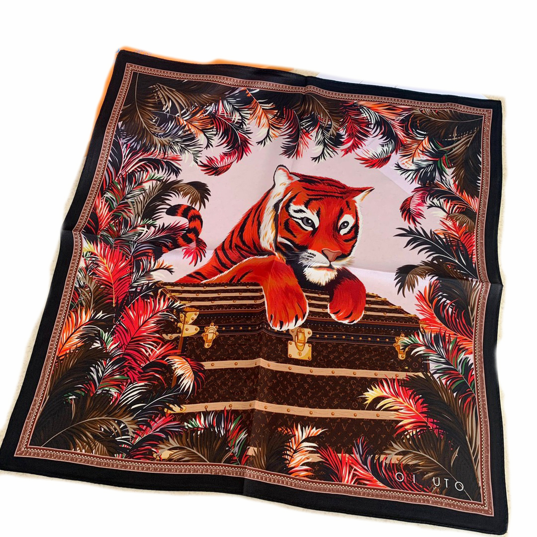 

Luxury Scarves Designer Silk Scarf for Women Headband Silk Plaid Camellia Headband Pattern Scarf Animal Print Designer Print Shawl Gifts Fashion