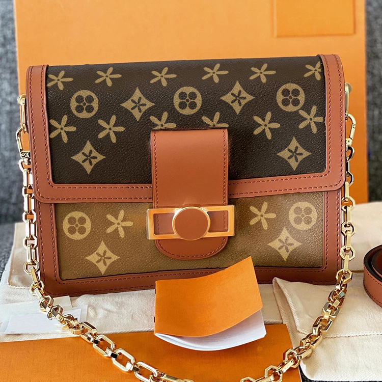 

Fashion M45958 shoulder bag pochette womens mens Luxury Designer purses tote chain bag stwo straps handbag envelope crossbody classic weekend Leather clutch Bag